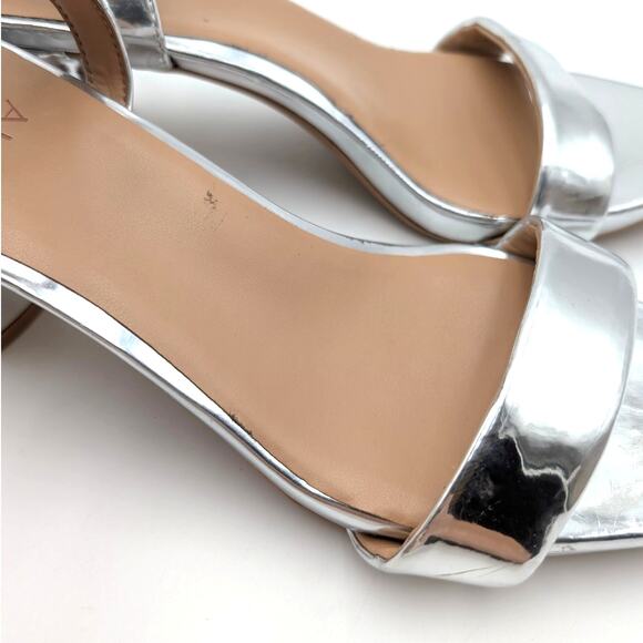 Naturalizer Izzy Faux Leather Dress Sandal Women's Silver Size US8.5M EU39 - Picture 9 of 14